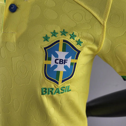 Brasilien 2022 Fußball-Heimset zur Fußballweltmeisterschaft (Trikot + Shorts)