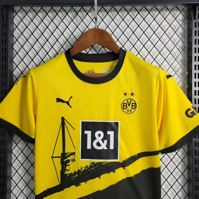 Dortmund-Heimset 2023/2024 (Trikot + Shorts) in Kindergröße