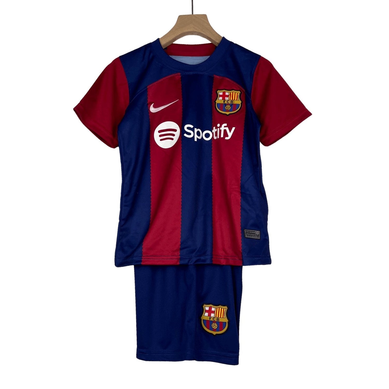 23/24 Barcelona Home Kinder und Junior Kits Home