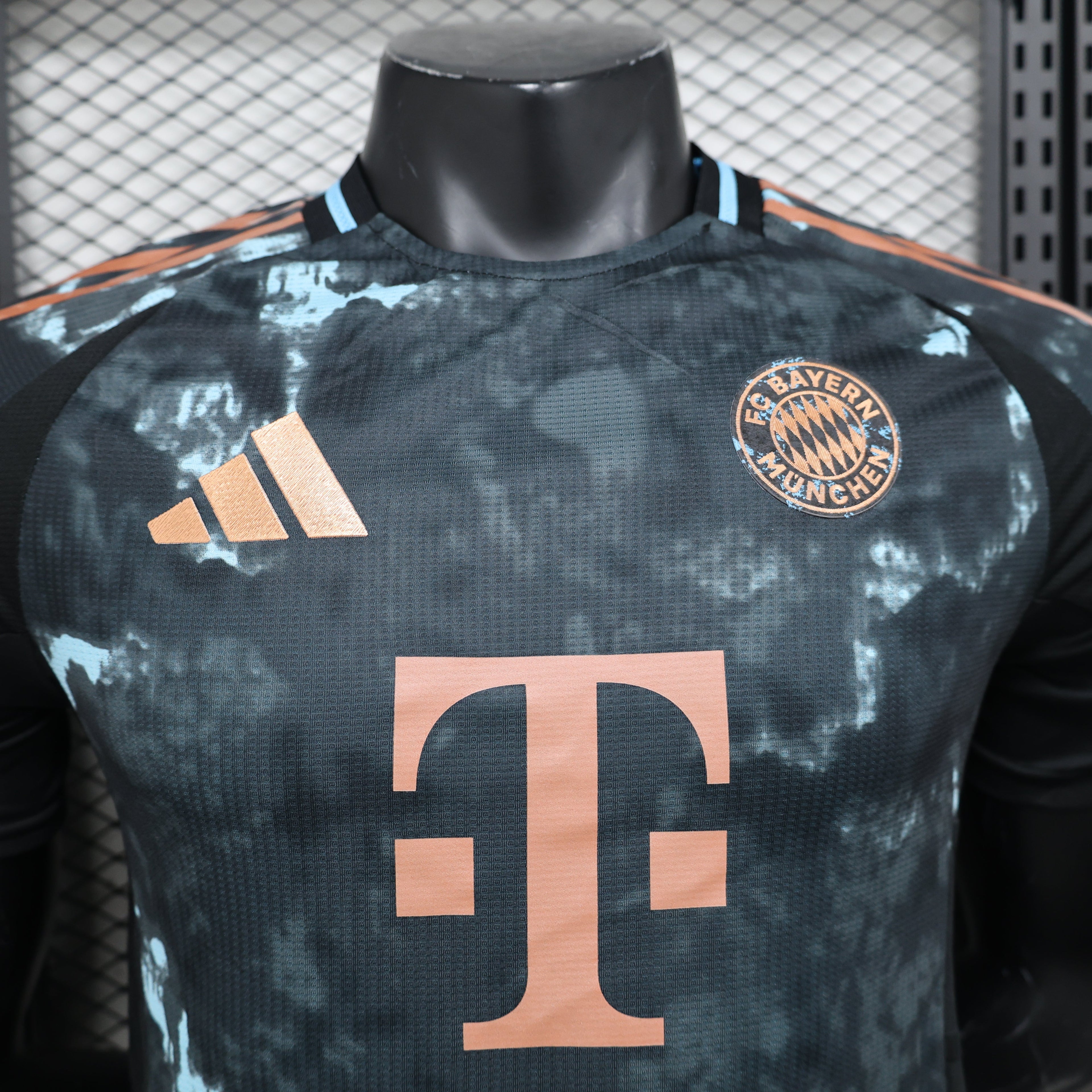 Bayern Munich Away 2024/25